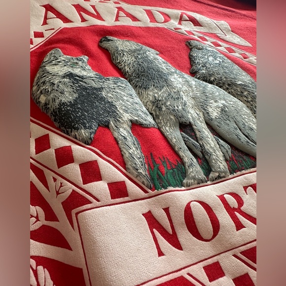 Vintage 90’s Canada North Crewneck with puff print wolves. Size XL - Picture 8 of 9